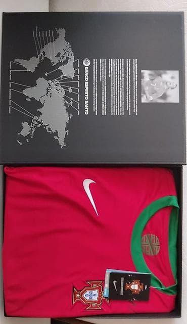 Məhsul: Portuqaliya milli komandası futbol köynəyi (Nike) Təsvir: -
