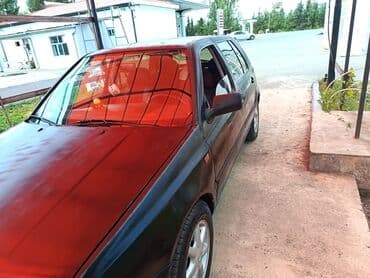 реставрация салона авто: Avtomobilin iç görünüşü. Avtomobilin salonunda qırmızı və qara — 15