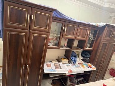 вешалка шкаф: Qarderob, paltar dolabı — 2