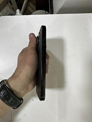 ipad mini 3: IPhone 14 Pro, 256 GB, Space Gray, Face ID — 4