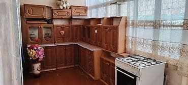 Mətbəx mebel dəsti – künc yerləşim - Material: ağac fakturalı