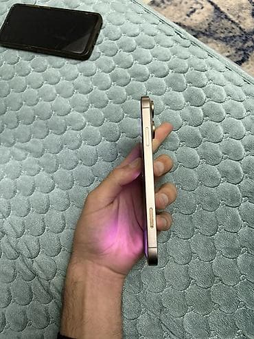 iphone 13 ekran: IPhone 13 Pro, Qızılı, Face ID — 6