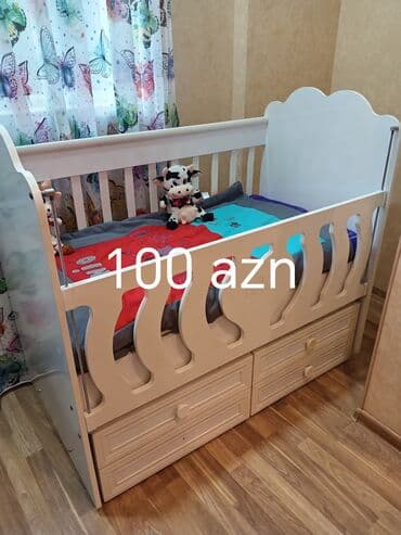 Uşaq ücün kravat. Dolab