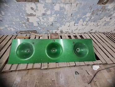 mekteb levazimatlari: Üçlü lavabo paneli – bərk səth materialdan - Model: üç ədəd dairəvi — 2