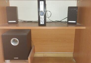 Микрофоны: Б/у Edifier Колонка, Тип - Сабвуфер, цвет - Черный — 1