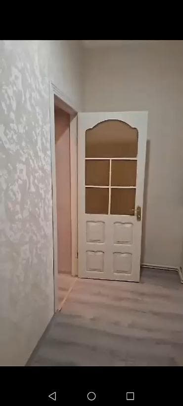 enzesde satilan evler: 28 May metrosun çıxışına yaxsin 3/2 mertebesi 2 otaqlı mənzil – tam — 1