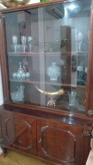 işlenmiş şkaf: İşlənmiş, Düz dolab, Qorka, Rumıniya — 1