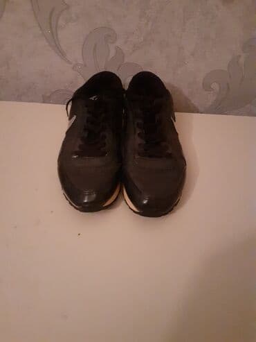 is ayaqqabisi: Gencede satilir unisex orginal Qara rəngdə idman ayaqqabısı – Nike Air — 3