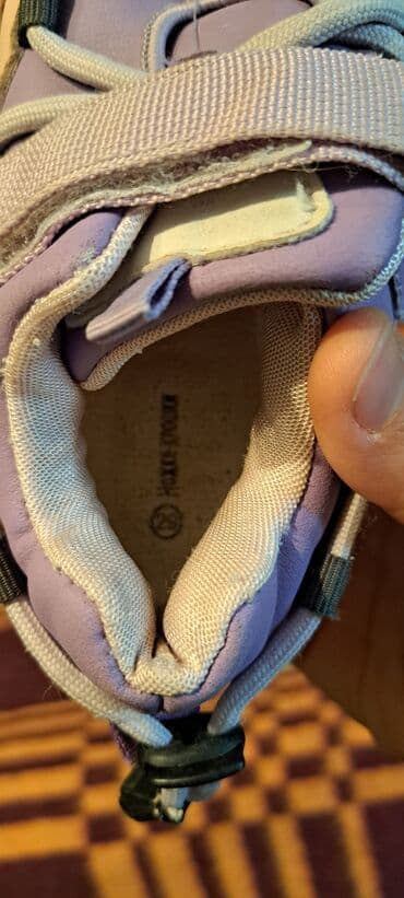 24 saat baytarliq: Krossovka, Qız üçün, 29 — 5