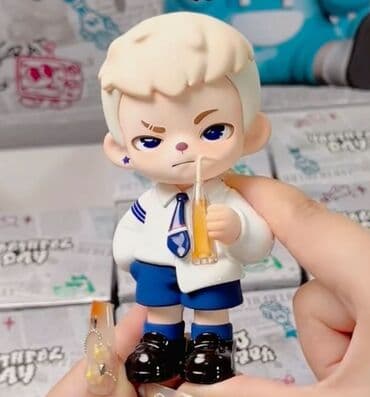 Kolleksiya fiquru – “cool schoolboy” dizaynı - Yüksək detallı lalafo.az -da Kolleksiya fiquru – “cool schoolboy” dizaynı - Yüksək detallı