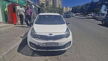 Nəqliyyat: Kia Rio: 1.4 l | 2014 il Sedan — 1