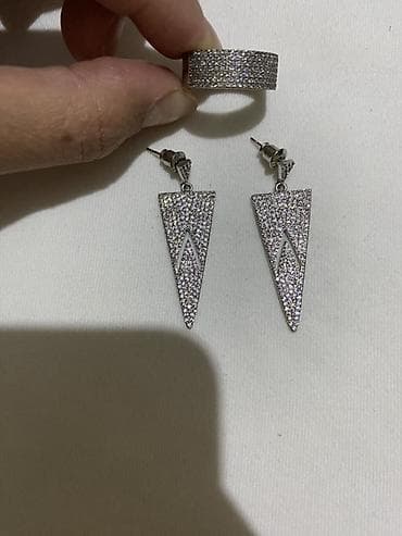 Бижутерия: Məhsul: sırğa və üzük svarovski qaşlı dəst - Tərkib: Gümüş rəngli — 1