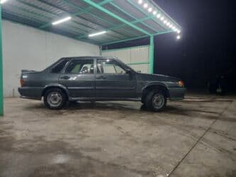 İnformatika: Model: Sedandan tipli, 4 qapılı, tünd-boz rəng Kuzov: Tam ölçülü — 4