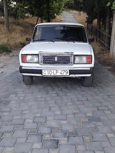 vaz 2107 qapi: Masini elede gujdu prablemi yoxdur sofir terefde qpiya kirasqiya — 2