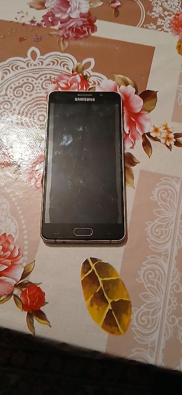 duron kamera: Samsung Galaxy A3 2016, 16 GB, rəng - Qızılı, Barmaq izi — 4