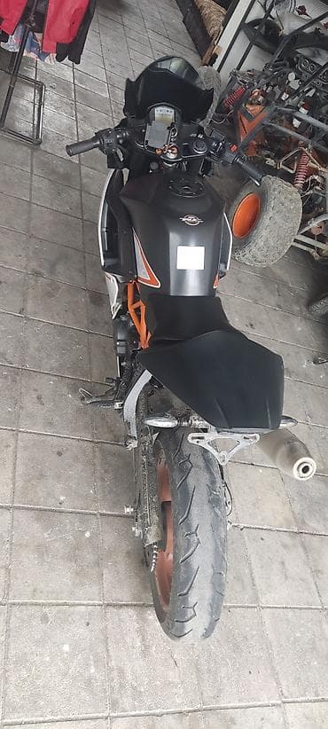 r13 diski: KTM sport motosiklet – tam sport görünüşlü, yüngül şassi və aqressiv — 3