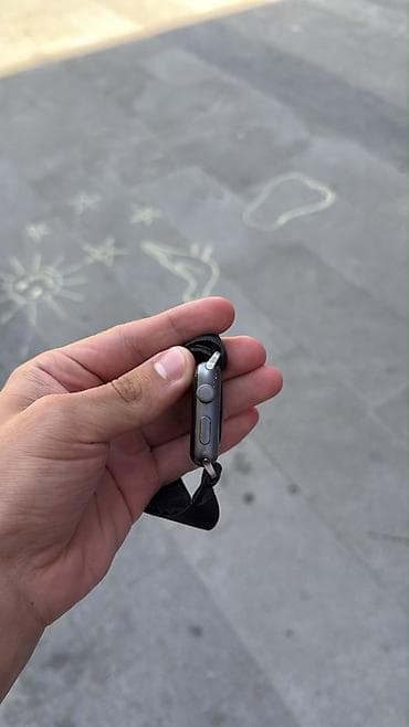 Аксессуары: Ideal veziyyetdedi seliqeli istifade olunub usb var
42mm — 3