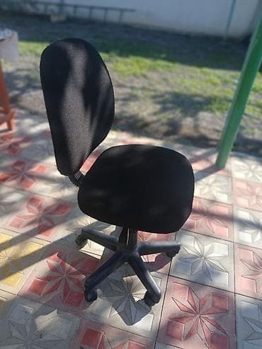 mebel qonaq: Qara rəngli ofis/kompüter oturacağı - Yumşaq parça üzlü oturacaq və — 3