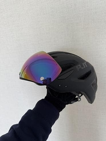 Velosiped ehtiyyat hissələri: Velosiped dəbilqəsi – inteqrə olunmuş maqnitli vizorlu Universal — 1