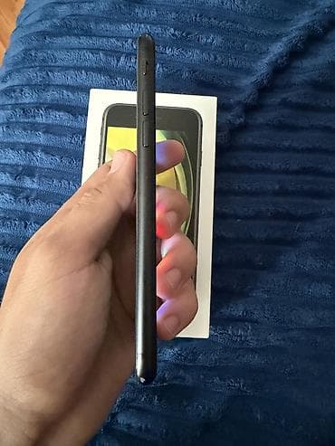 iphone 10 s: IPhone SE 2020, 64 GB, Qara, Barmaq izi — 4