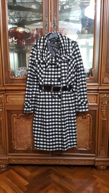 Turkiyeden getirilme paltodur. 100 $-a alinib ve 1 sezon geyilib