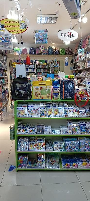 Məktəb və rəsmlə bağlı ləvazimatlar, oynaqcıqlar və hədiyyəliklər