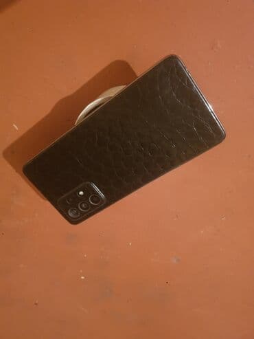 Qaşıqlar: Məhsul: Android smartfon Xüsusiyyətlər: - Ekran: Tam ekran ön panel — 1