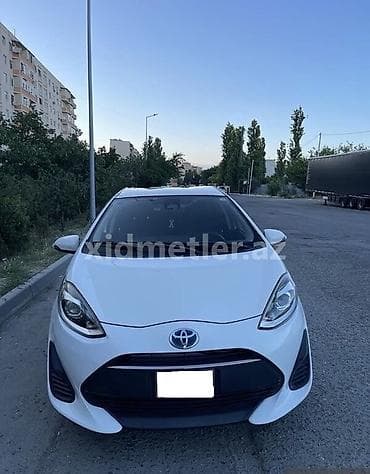 quba baki taksi: Günlük, Toyota, Qalmamaq şərti ilə — 1