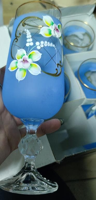 Qədəhlər, rəng - Mavi