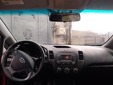 çeşka maşın: Kia Forte: 1.8 l | 2015 il Sedan — 3