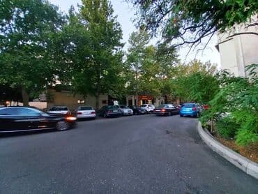 nerimanovda obyekt satilir: QABAĞI ŞÜŞƏLİDİR -- TƏMİRLİ OBYEKT -- İÇƏRİSİNDƏ AYRICA SAN UZELİ VAR — 2