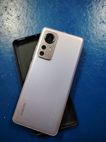 Техника и электроника: Xiaomi 12, 256 ГБ, цвет - Серебристый, 
 Сенсорный — 1