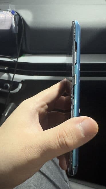 сотовый кнопочный телефон fly ff 281: ZTE v889m, 1 ТБ, цвет - Синий, Кнопочный, Сенсорный, Отпечаток пальца — 3