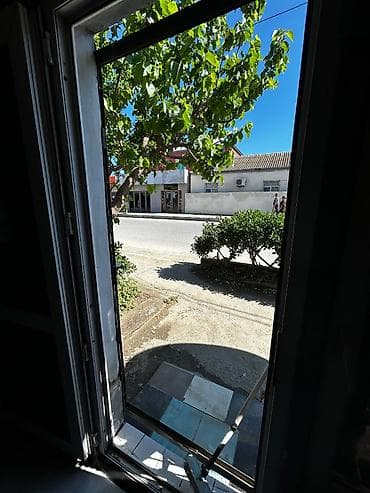 icarəyə koşk: Polad Həşimov küçəsi, kohne naximov kucesi yol qragi Təcili arendaya — 2