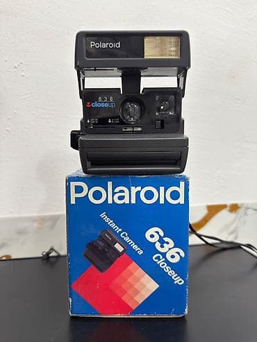 Polaroid 636 Closeup – ani fotokamera Xüsusiyyətlər: - 600 tipli ani