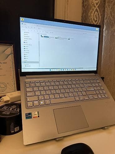 ipad min 5: ASUS VivoBook 15 X1502ZA noutbuku Texniki xüsusiyyətlər: - Prosessor — 1