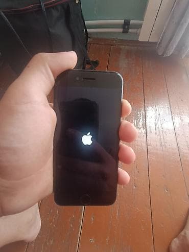 IPhone SE, Черный, Отпечаток пальца — 7