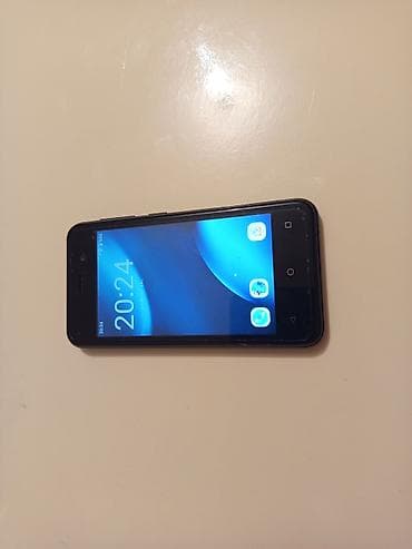 hisense telefonlari: BQ Nice Mini smartfon - Kompakt korpus, arxa qapaqda “BQ” və “Nice — 2