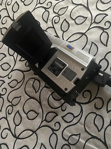 kansaner işlənmiş: JVC Super VHS (S-VHS-C) rəqəmsal videokamera - 800x Digital Zoom — 3