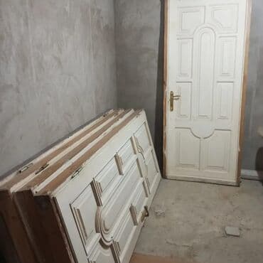 taxda qapı: İşlənmiş Otaq qapısı 80x205 sm Zamok ilə, Zəmanətsiz, Ünvandan götürmə — 2