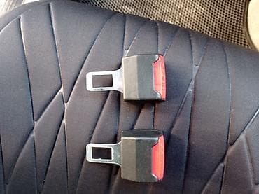 Avtomobil satışı: Avtomobil təhlükəsizlik kəməri üçün qırmızı “PRESS” düyməli — 3