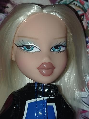 Kuklalar: Кукла Братц в продаже
Bratz Cloe Scorchin doll satılır — 2