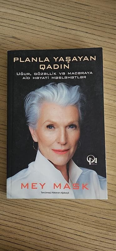 Mey Mask -Planla yaşayan qadın
