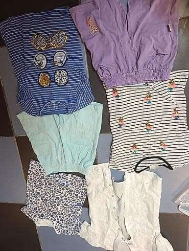 sport destler: Kupalnik 2 yasha kimi 4₼koftalar ushaqlarchun her biri 2₼,shalvar — 6