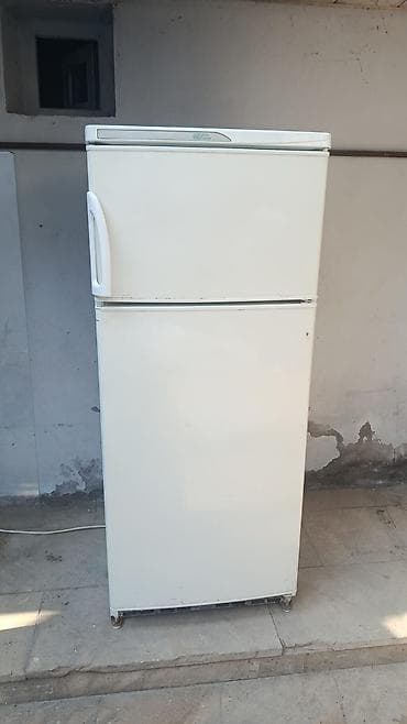 Soyuducu 120 azn
Stinol firmasi defrostdur 
Bulbule lale 2 kod 325 — 2