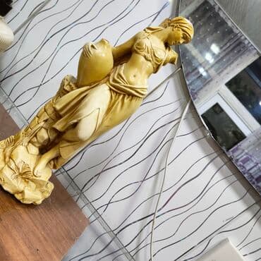 Figurka 15 man sssr vintaj devuwka s kuvwinom slomanna odna ruka lalafo.az -da Figurka 15 man sssr vintaj devuwka s kuvwinom slomanna odna ruka