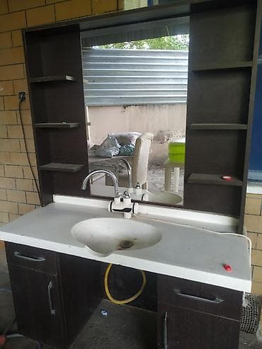 berber guzgu: Hamam üçün lavabo dəsti - Material: tünd rəngli MDF/laminat korpus — 1