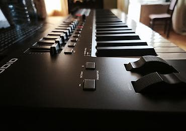 Midi-klaviatura, M-Audio — 2