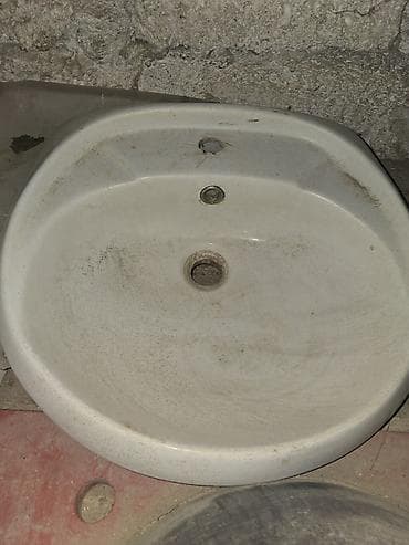 tulpan hamam ucun: Keramik əl-üz yuma lavabosu (piyedestal ilə) - Material: ağ — 1