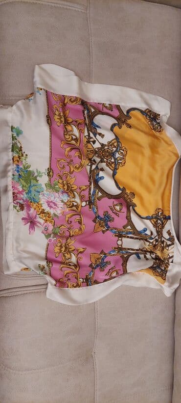 İdman geyimləri: Zərif qadın bluzası - Model: qısaqol, sərbəst kəsim - Parça — 2